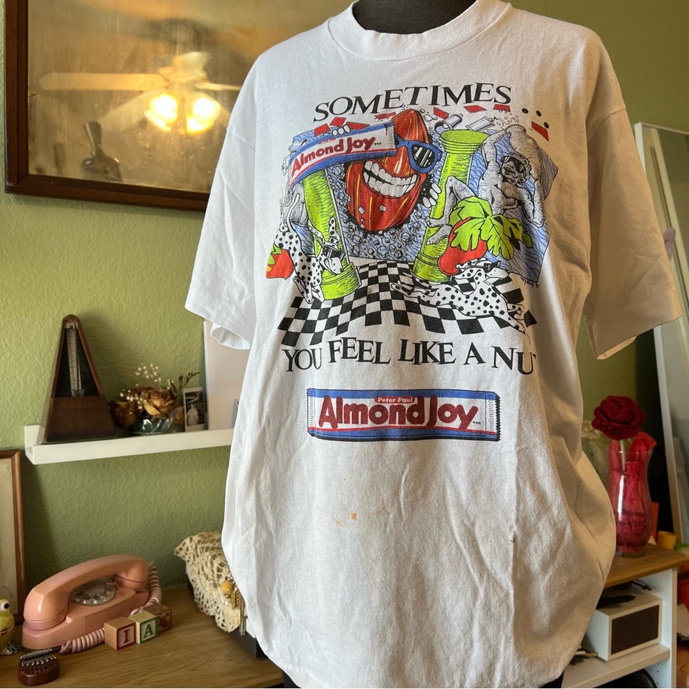 Almond Joy Graphic Vintage Tee “Sometimes You Feel Like a Nut” XL